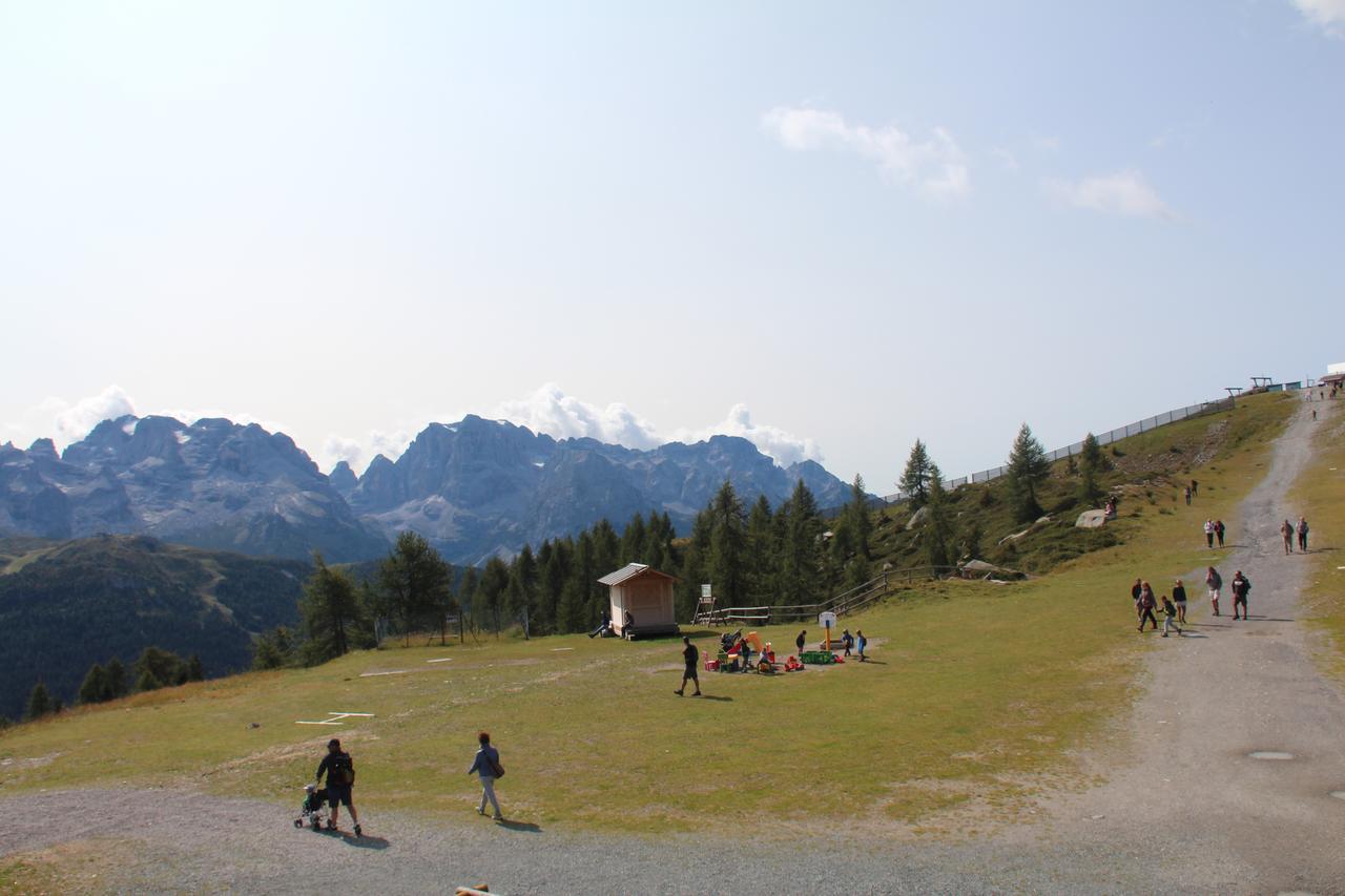 Rifugio Viviani Pradalago Мадонна-ді-Кампільйо Екстер'єр фото